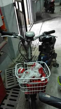 南通崇川區(qū)狼山版塊 二手電動(dòng)車與日用百貨的淘換寶地